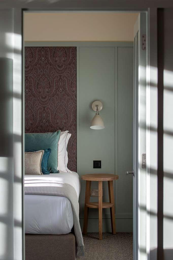 Cheval Abbey Strand Apartments, At Holyrood Edinburgh Room photo